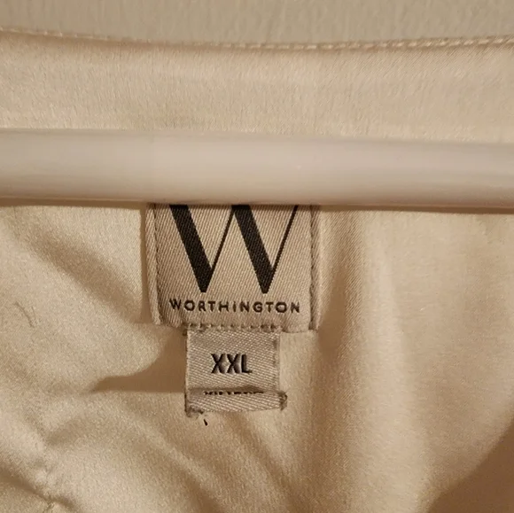 Top - Picture 2 of 6